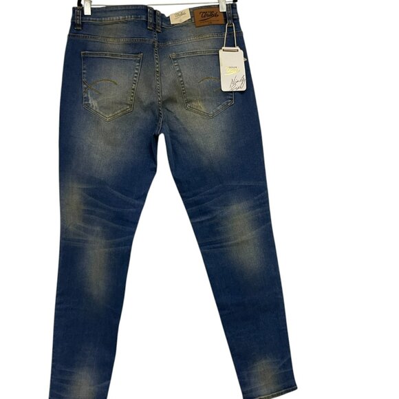 Denim United Women's Blue Denim 5 Pockets Tapered Jeans Medium Size 32 NWT - Picture 2 of 10